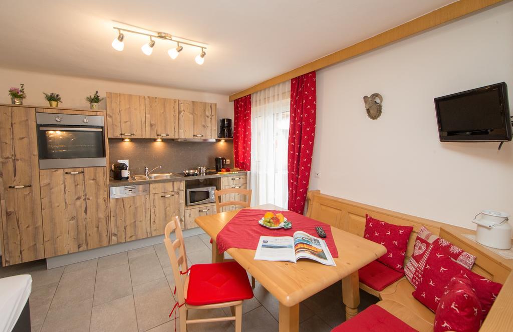 Apartmenthaus Gotthardt Kaprun Exterior foto